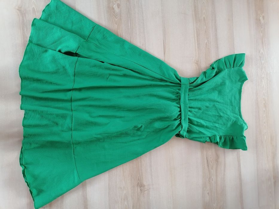 Elegancka sukienka zielona S