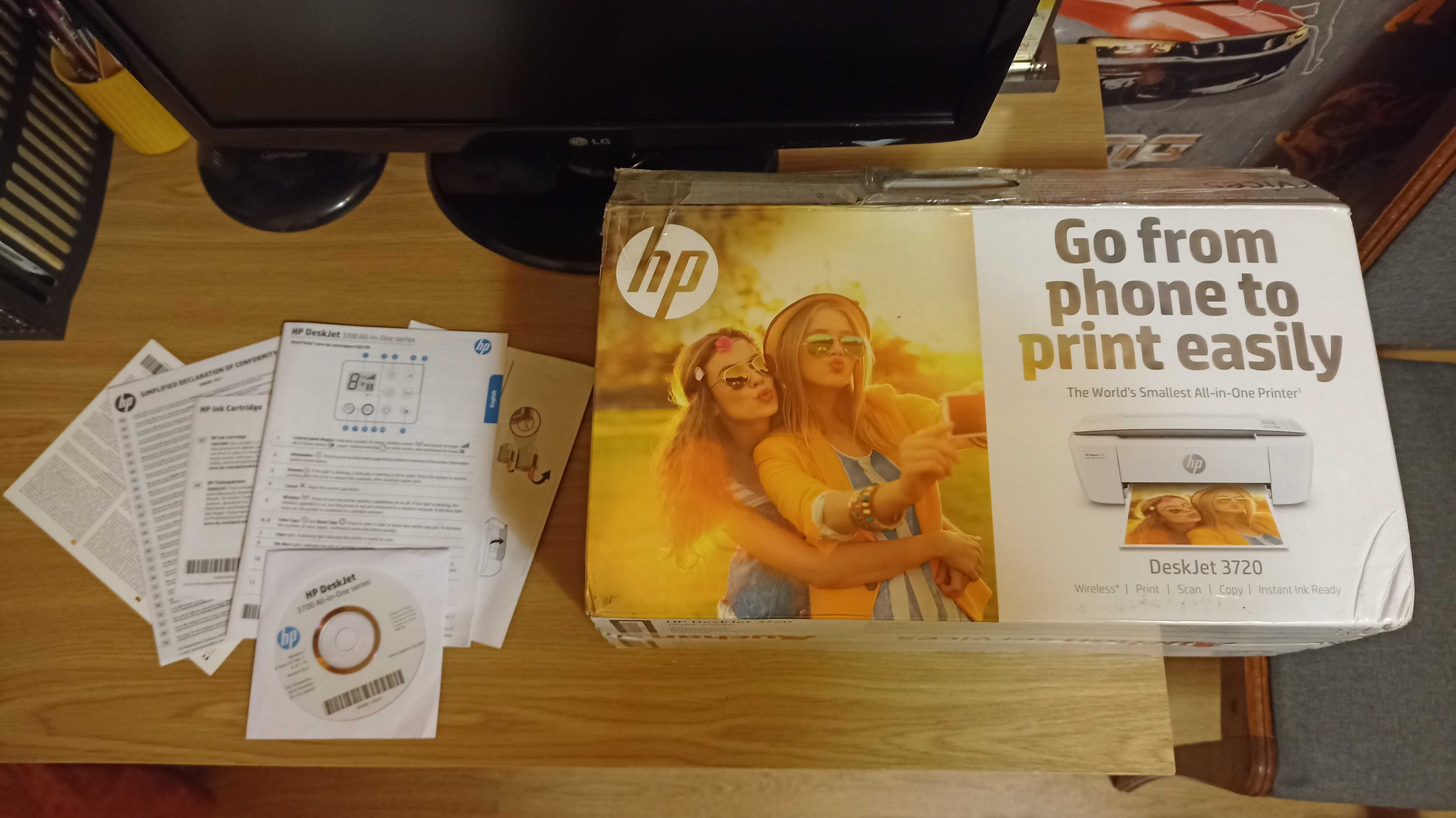 Принтер багатофункціональний кольоровий HP DeskJet 3720 WIFI