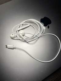 Провідні навушники Apple iPhone EarPods білі з мікрофоном