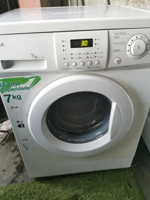 Máquina lavar roupa LG 7kg faço entrega