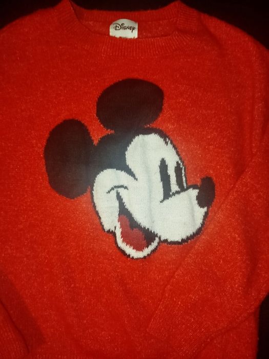 Светрик в чудовому стані