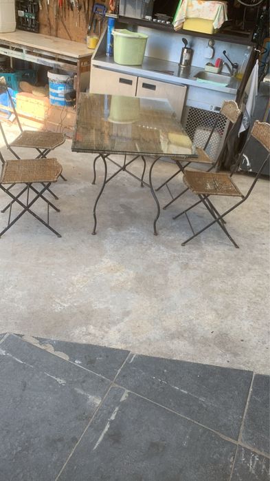 Mesa Palhota + 4 cadeiras - 130x75