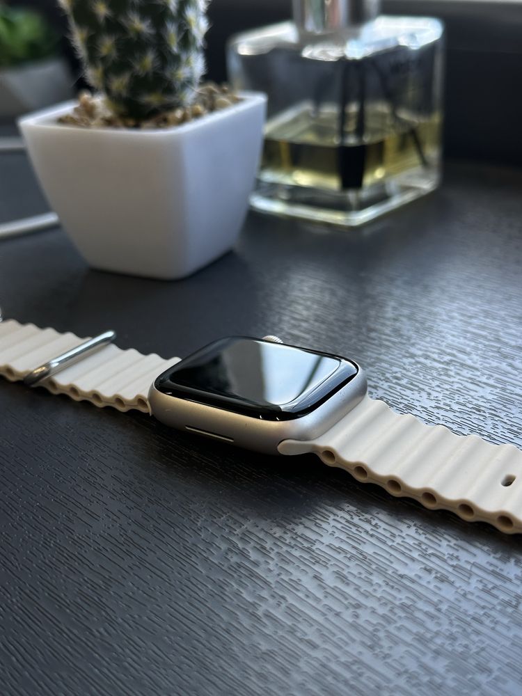 Apple Watch 7 41mm Starlight