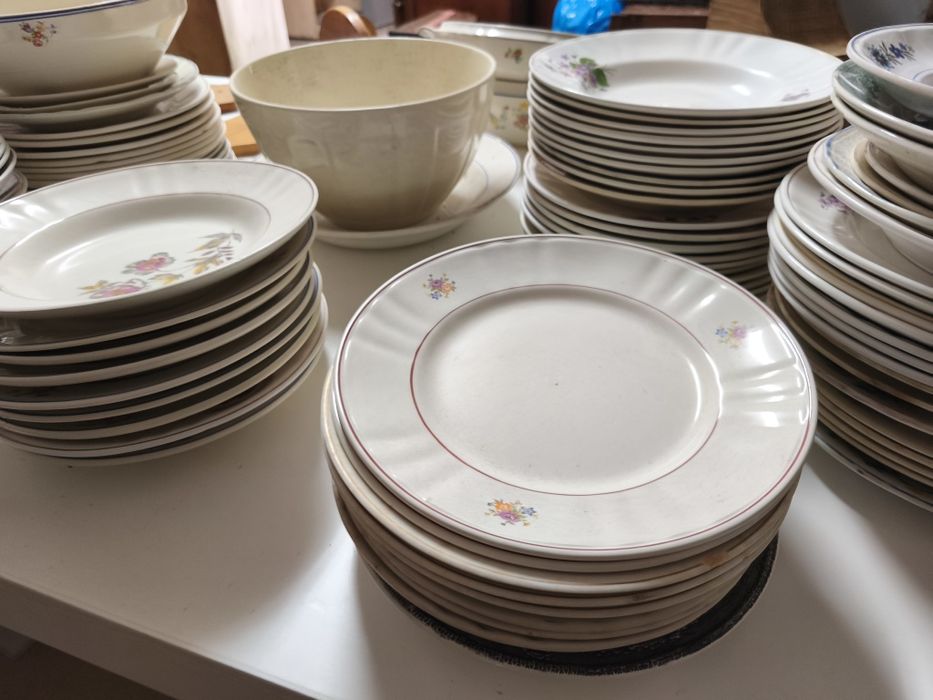 Lote com diversos artigos