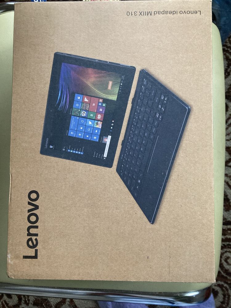 ноутбук Lenovo, супер для роботи або навчання