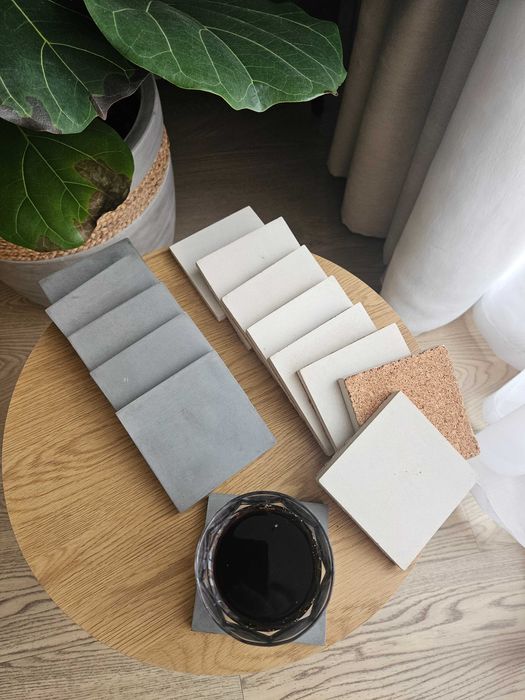 Białe i szare Betonowe podkładki pod kubek