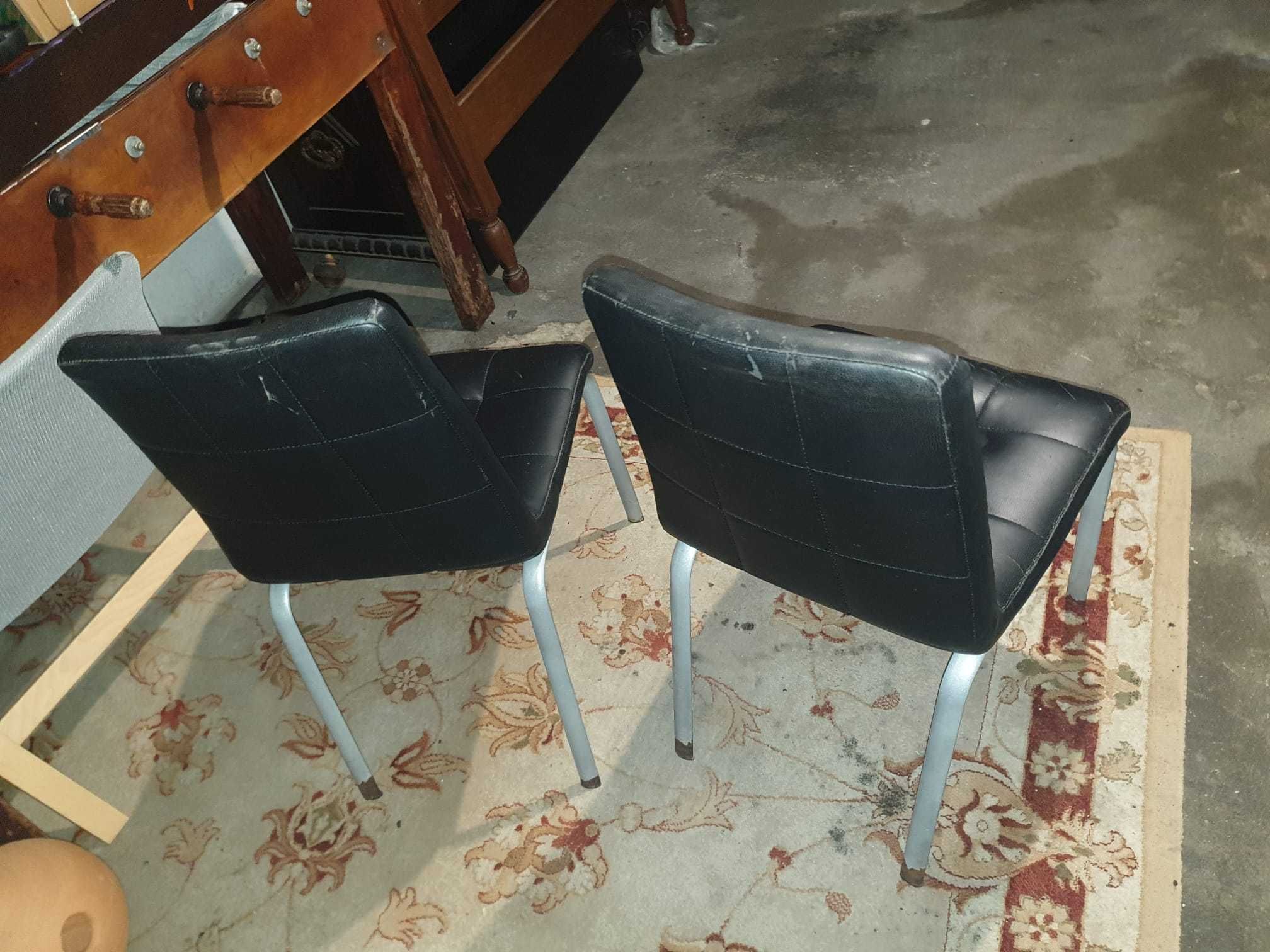 2 Cadeiras - Usadas