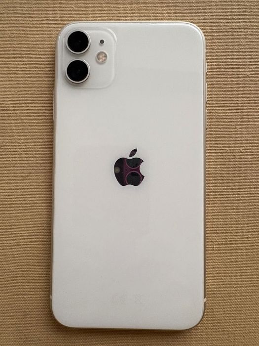 телефон  iPhone 11 64 gb