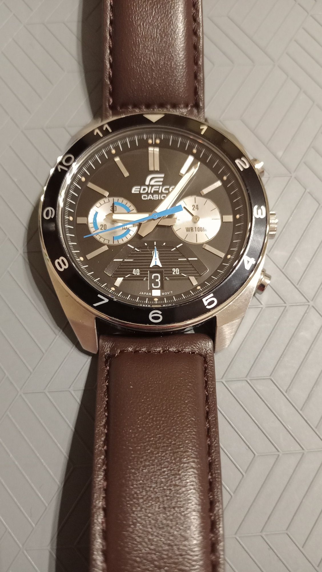 Zegarek Casio Edifice EFV-590L-1AUUEF i