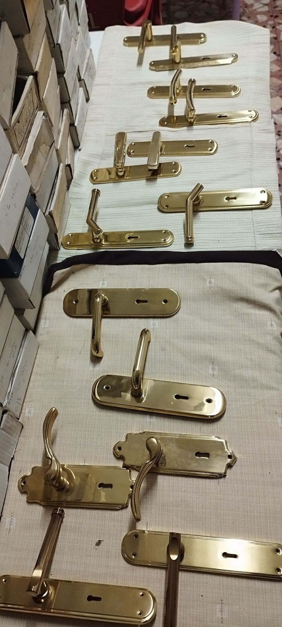Puxadores de latão para porta interior 12€ cada puxador .
