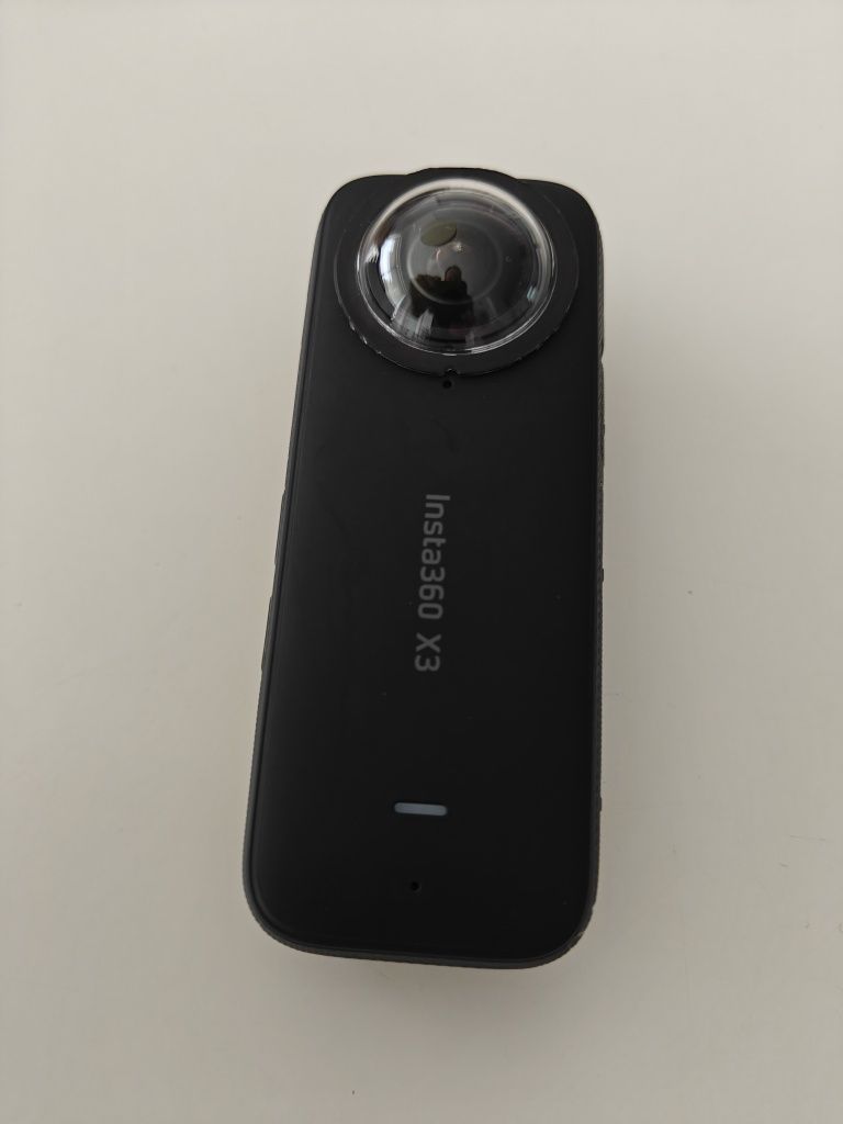 Insta360 X3 + proteção de lentes e ecrã
