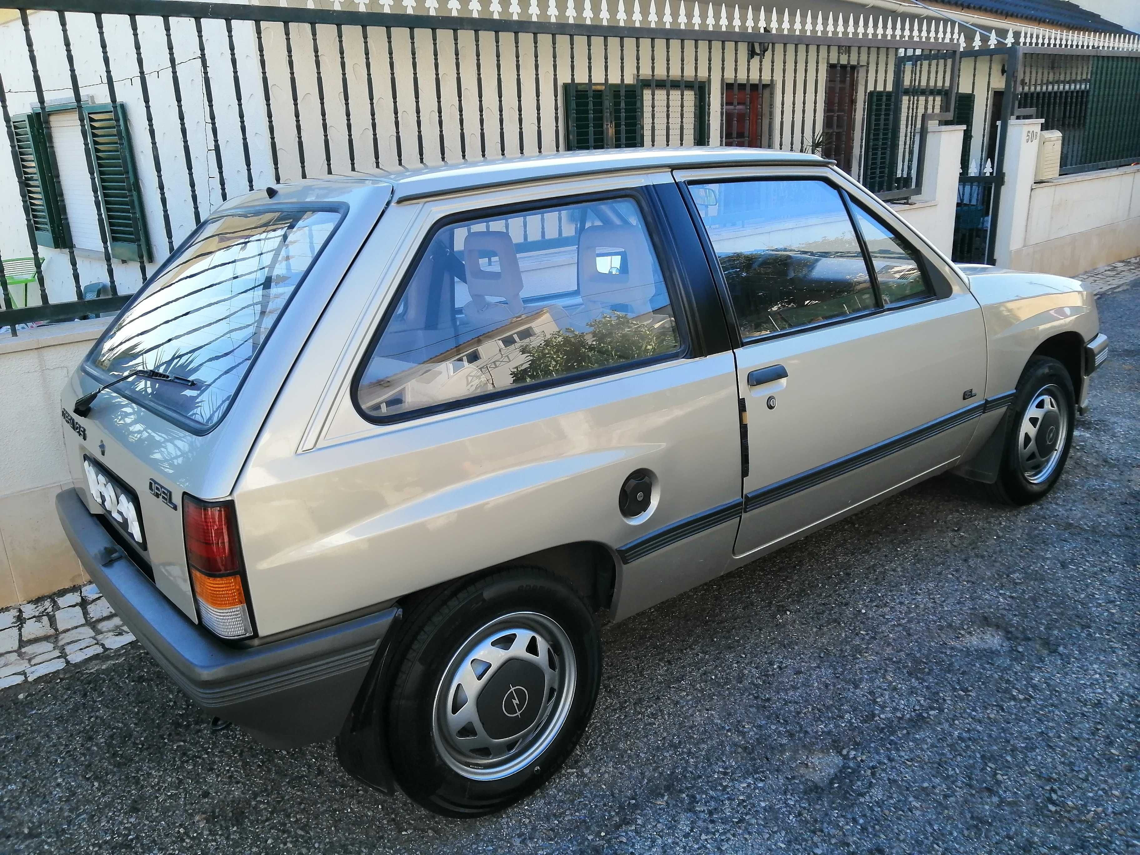 Opel Corsa 1.2 Clássico Certificado 80.000km
