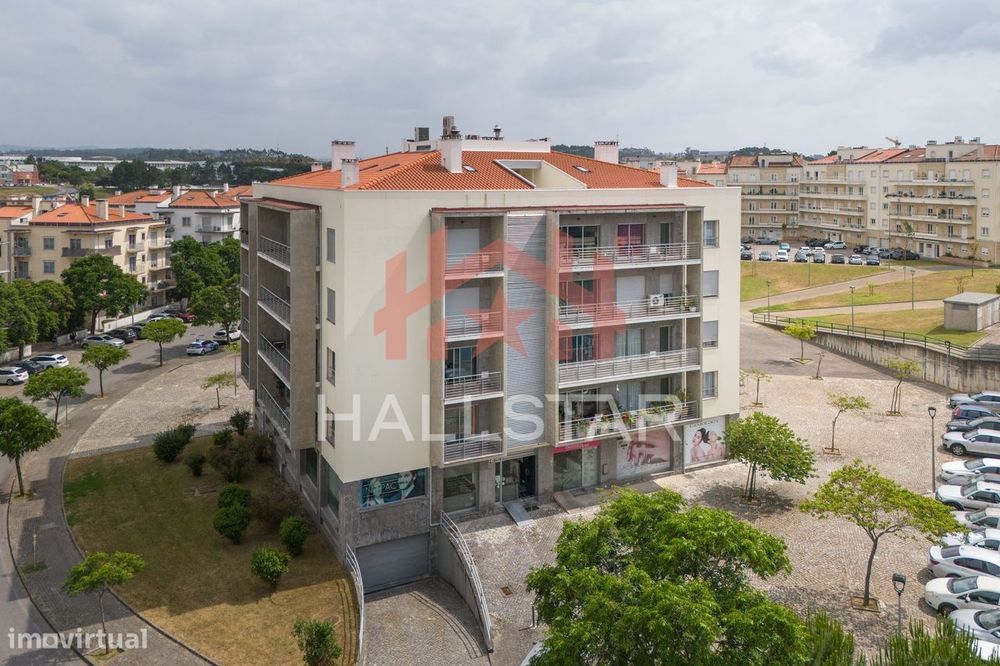 Apartamento T3 / Cozinha Equipada / Aquecimento Central / Garagem / Sa