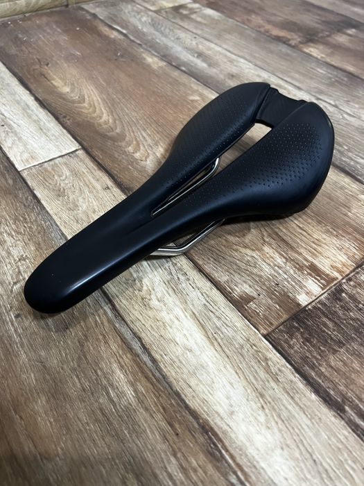 Сідло Bontrager Montrose Elite