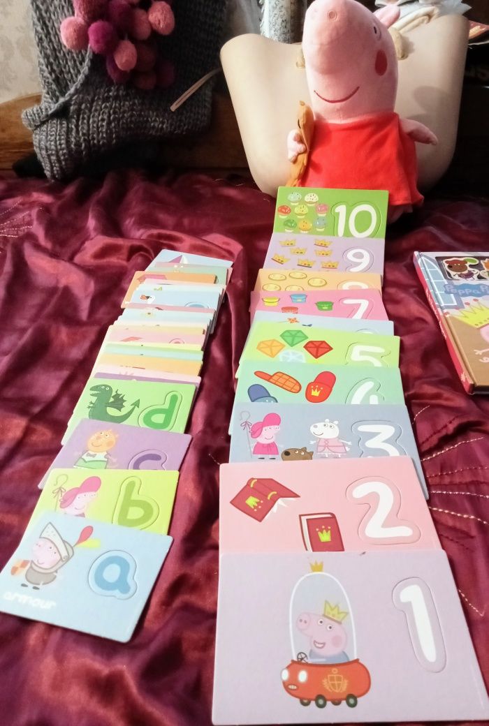 Świnka Peppa pluszak książeczki puzzle karty edukacyjne