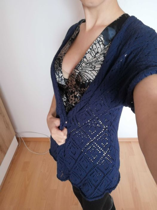 Ażurowy sweter rozmiar L / XL