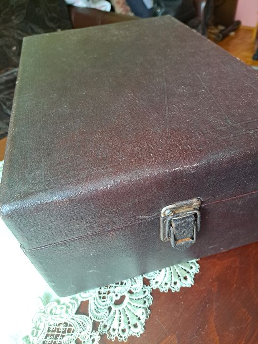 Sprzedam stary rosyjski patefon sprawny