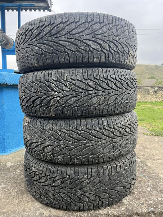 Шини 215/60R16 в хорошому стані
