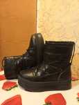 Сапоги женские. Снегоходы. Лунаходы Moon Boot.