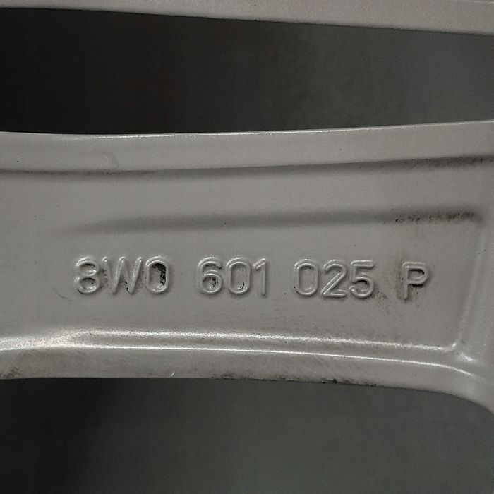 Felgi 17 5x112 Audi A4 B8 (F11469-13)