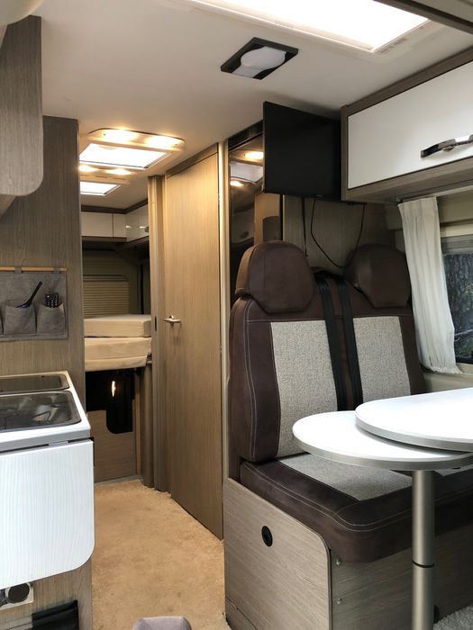 Knaus super ustawienie wnętrza