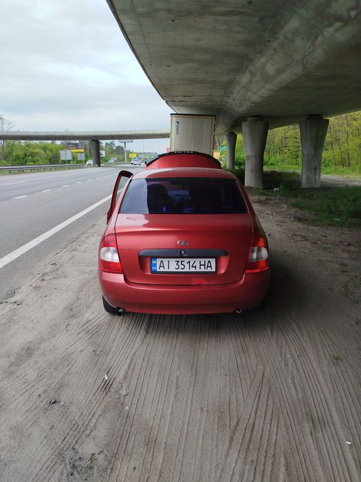 ТЕРМВНОВО!!! Продаю Lada Kalina 1.6