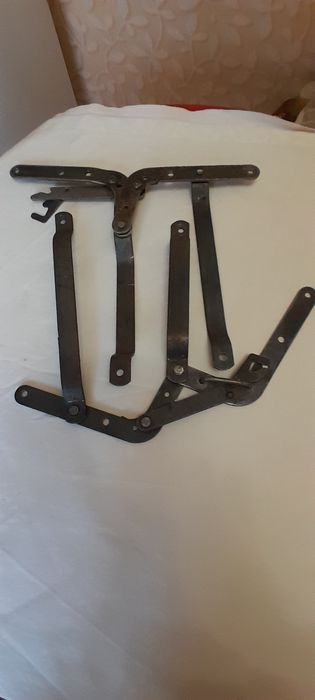 Механизм раздвижной для дивана-книжки.