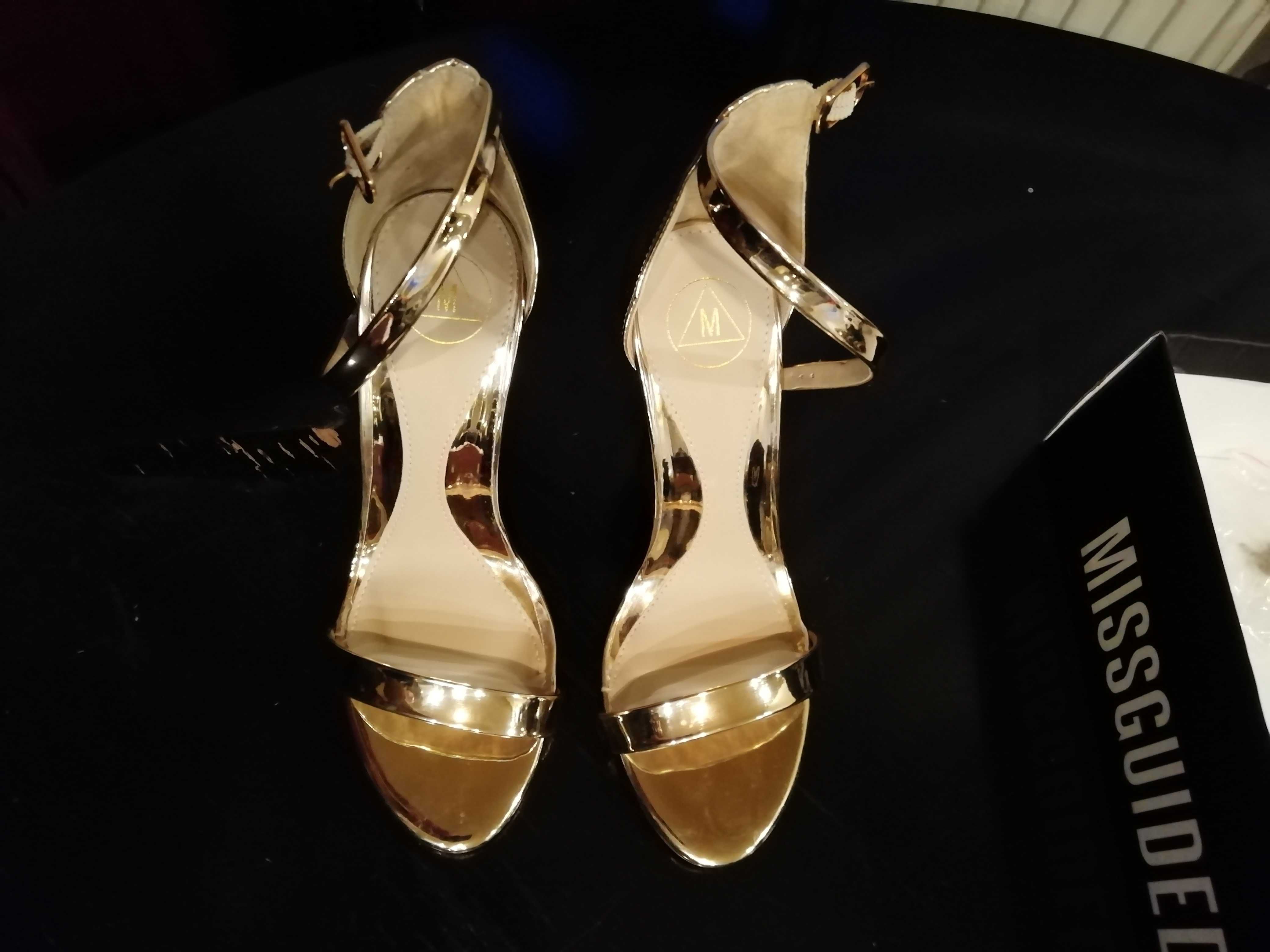 buty szpilki eleganckie MISSGUIDED