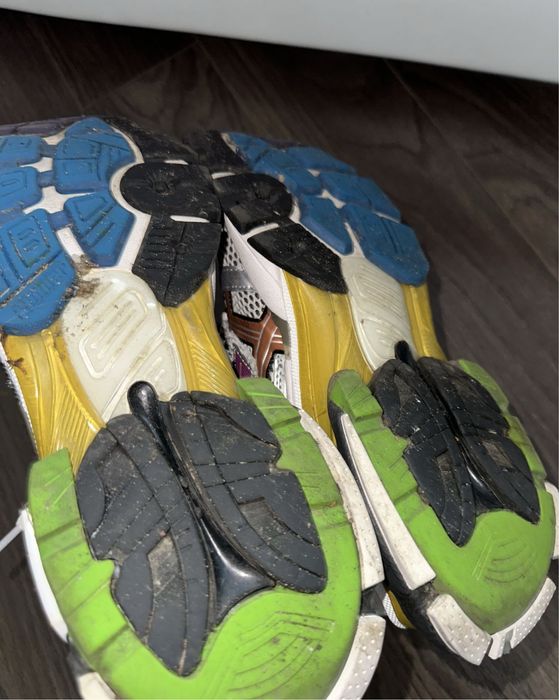 balenciaga runner multicolor 42 size