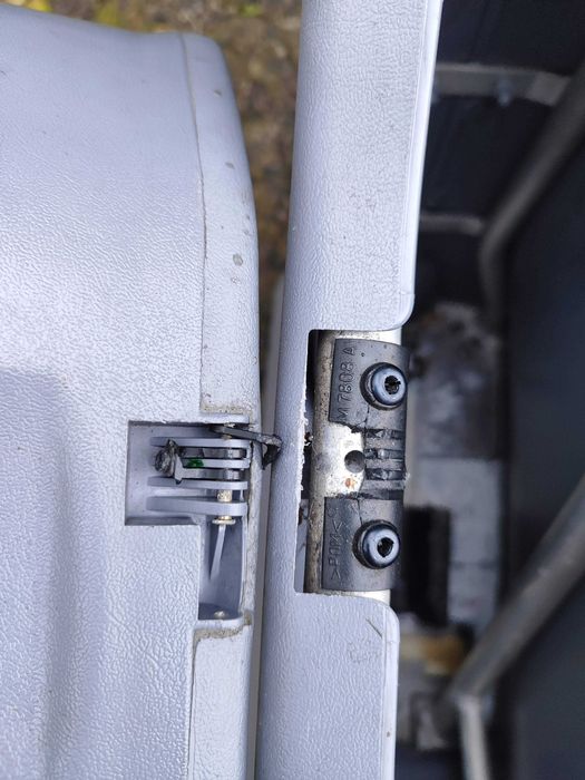 Столік-бабочка ВІТО 638