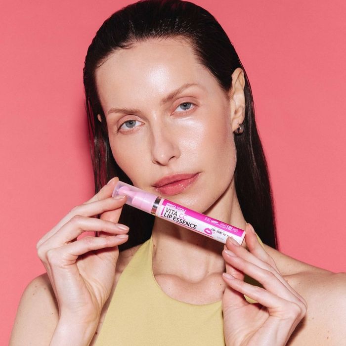 Тінт-бaльзaм для губ PRO YOU Professional Vita CC Lip Essence