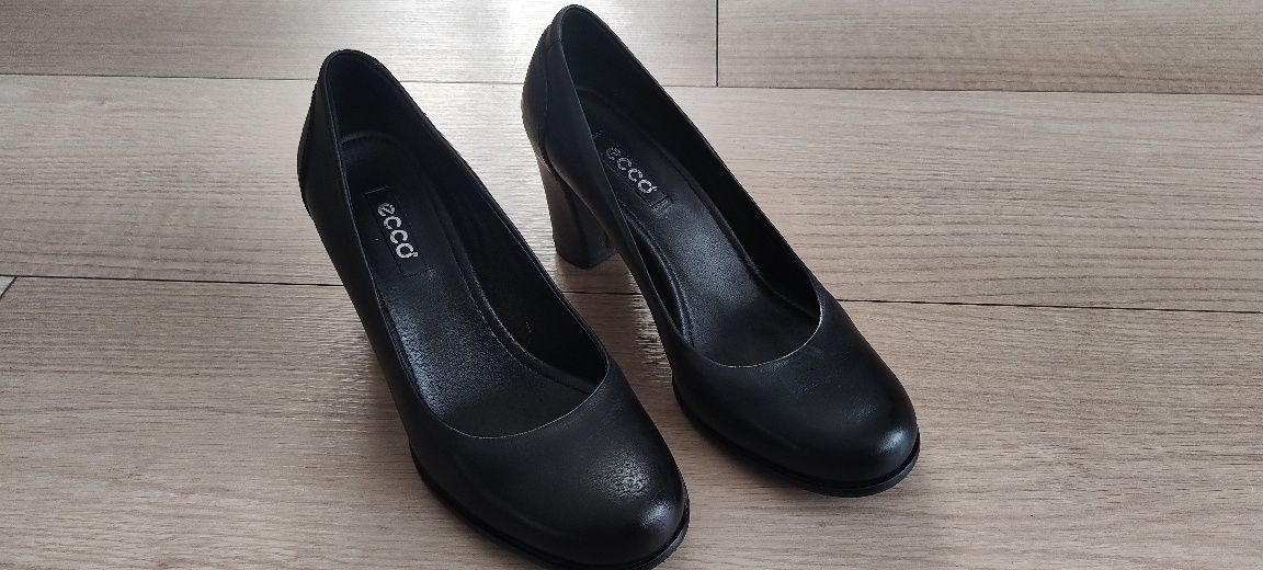 Buty czułenka Ecco