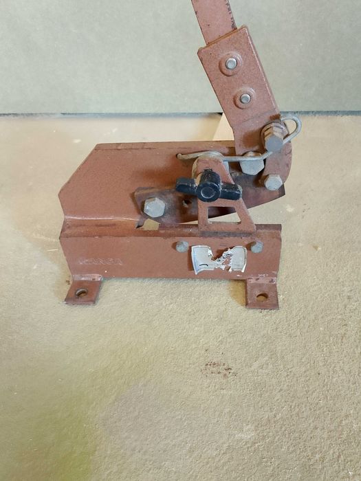 Guilhotina de tesoura para chapa