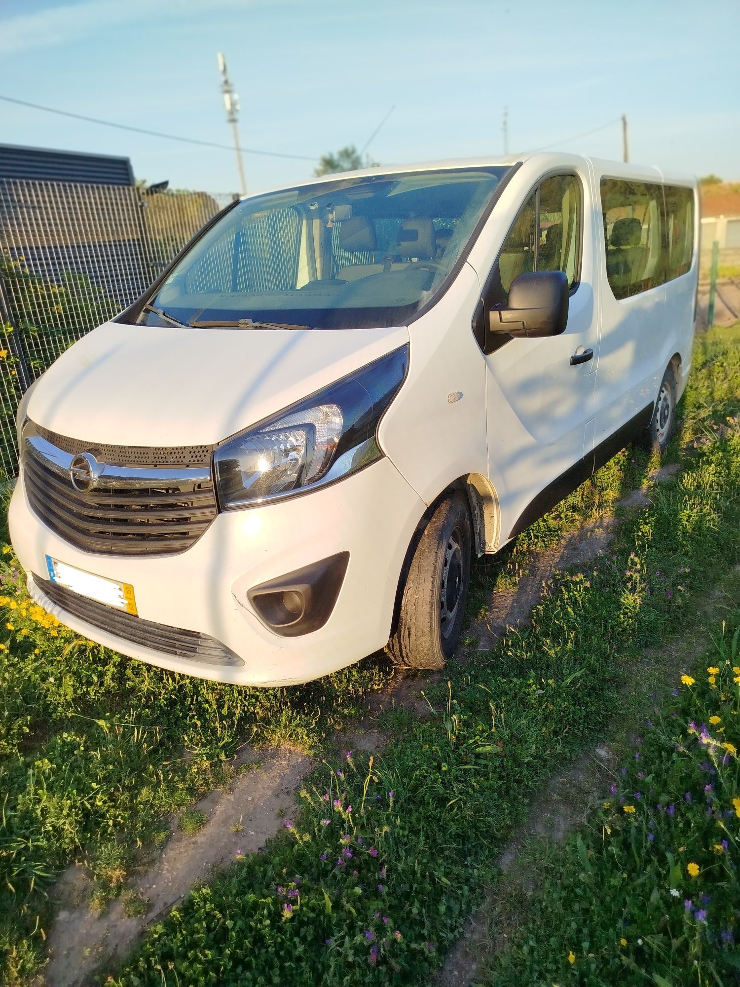Opel Vivaro B Combi X82 1.6CDTI 125CV 9 lugares