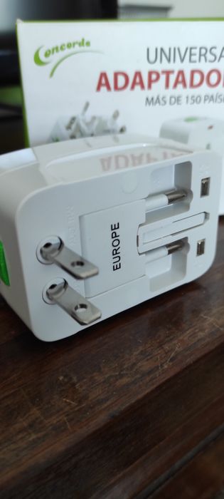 Adaptador universal 150 países