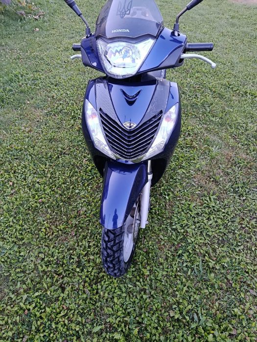 Продам хонда sh 150i рік 2010на полні ход все працуео