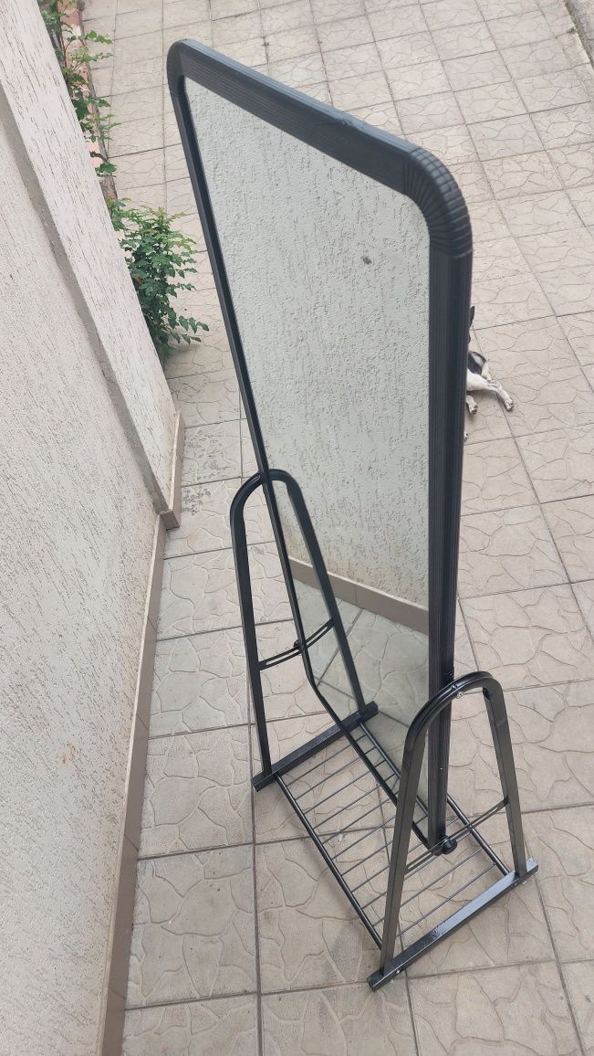 Продам рыночное зеркало.