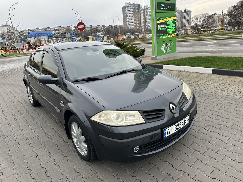 Рено Меган 1.6 автомат газ
