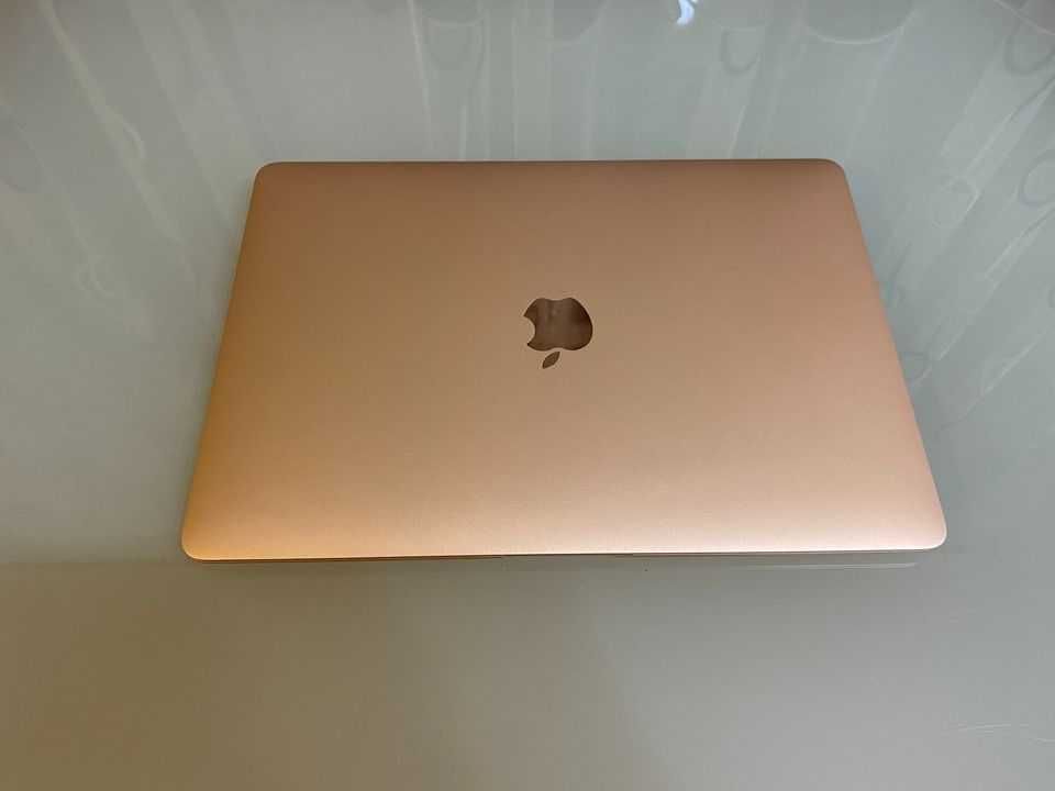 MacBook Air 13.3 Gold
