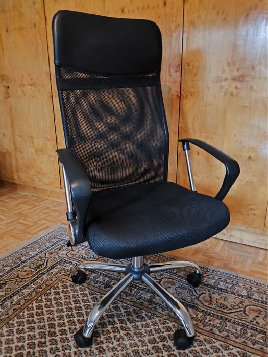 Krzesło biurowe obrotowe fotel do biurka na kółkach