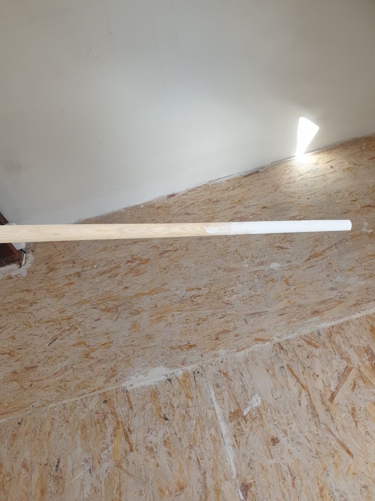 Listwy podłogowe sosnowe ćwierćwałek 18 mm na 18 mm 210 cm długości