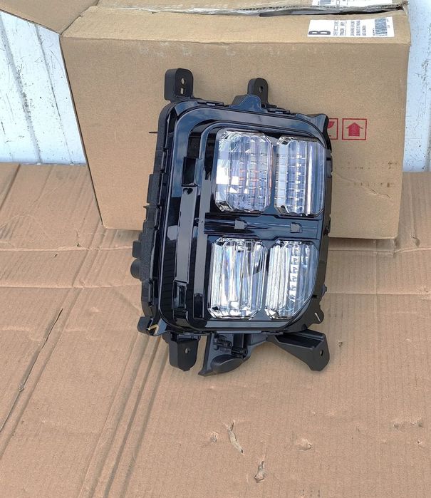 MITSUBISHI OUTLANDER SPORT DRL LED PRAWY NOWY