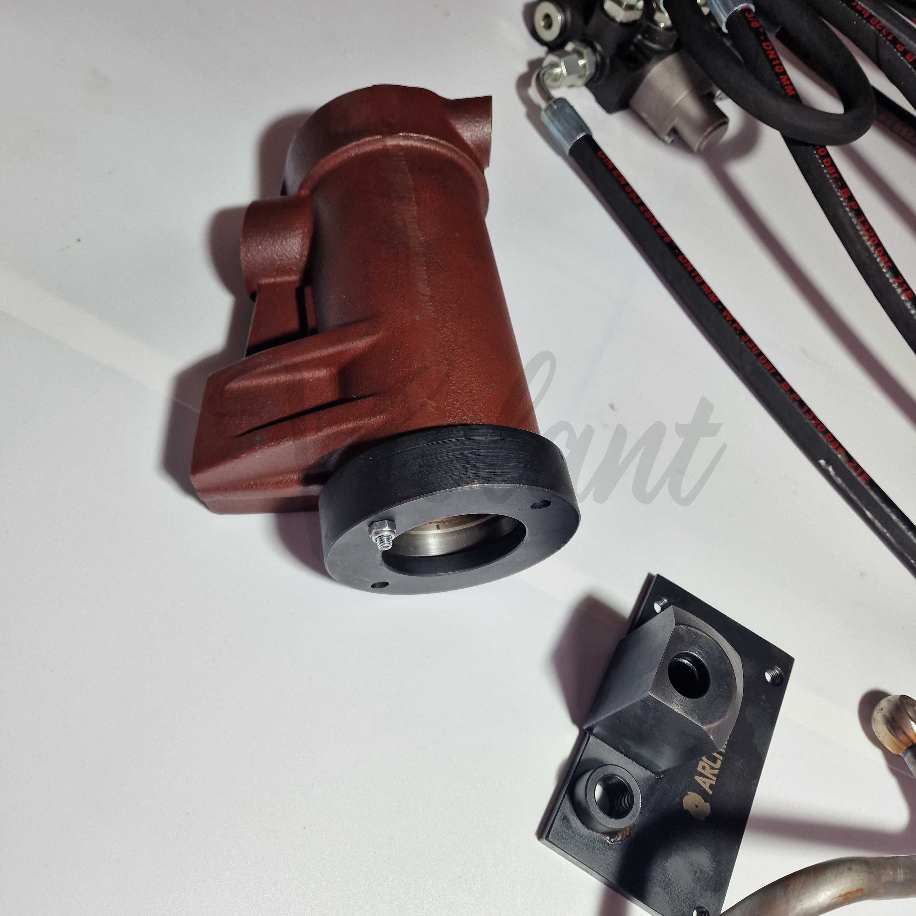 Rozdzielacz Hydrauliczny 2 Sekcje C-360 Cylinder Z Nakrętka Zestaw