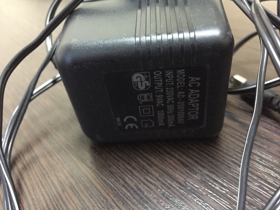 Продам блок питания AC ADAPTOR