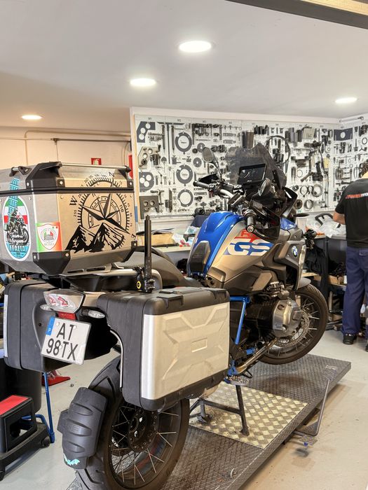 Bmw GS 1200R como nova