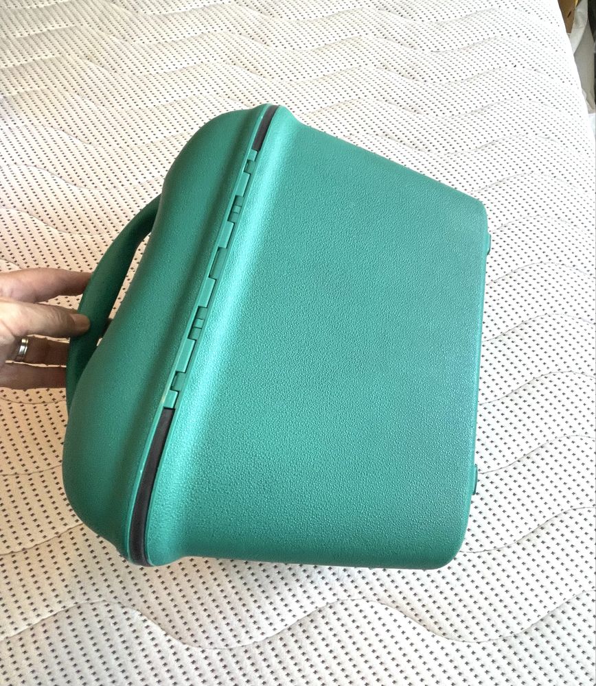 Frasqueira / bolsa de maquilhagem / necessaire / malinha de toillete
