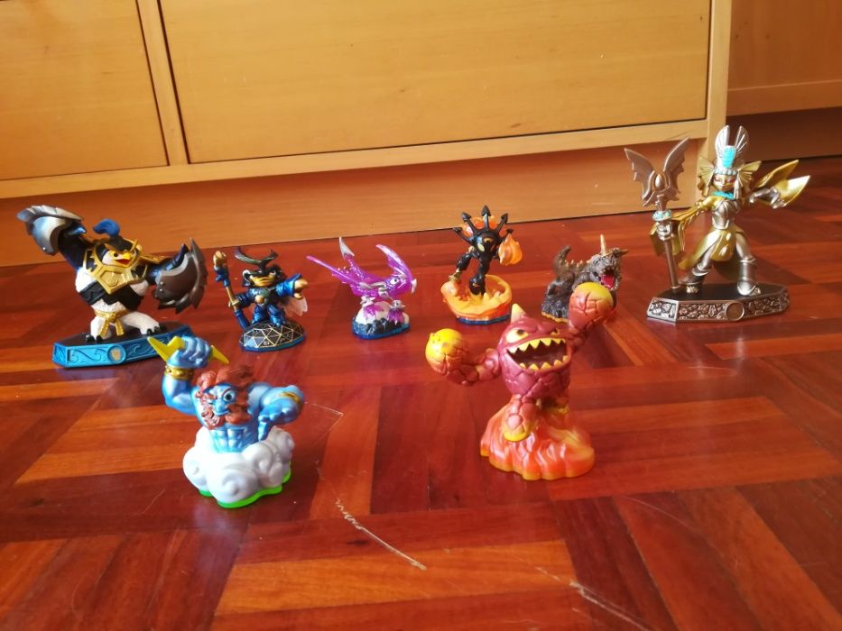 jogo para WII e Wii-U- Skylander com portal e figuras