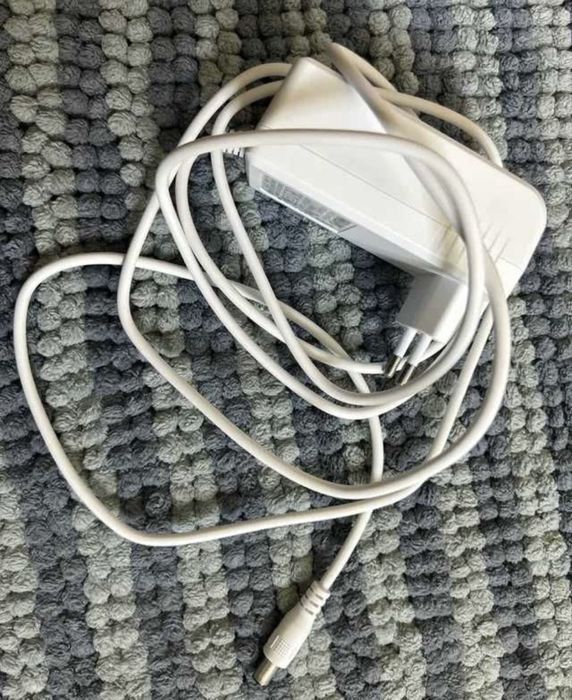 Depiladora de luz pulsada da Philips, modelo Lumea BRI923