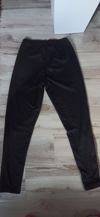 Spodnie dresowe Adidas M
