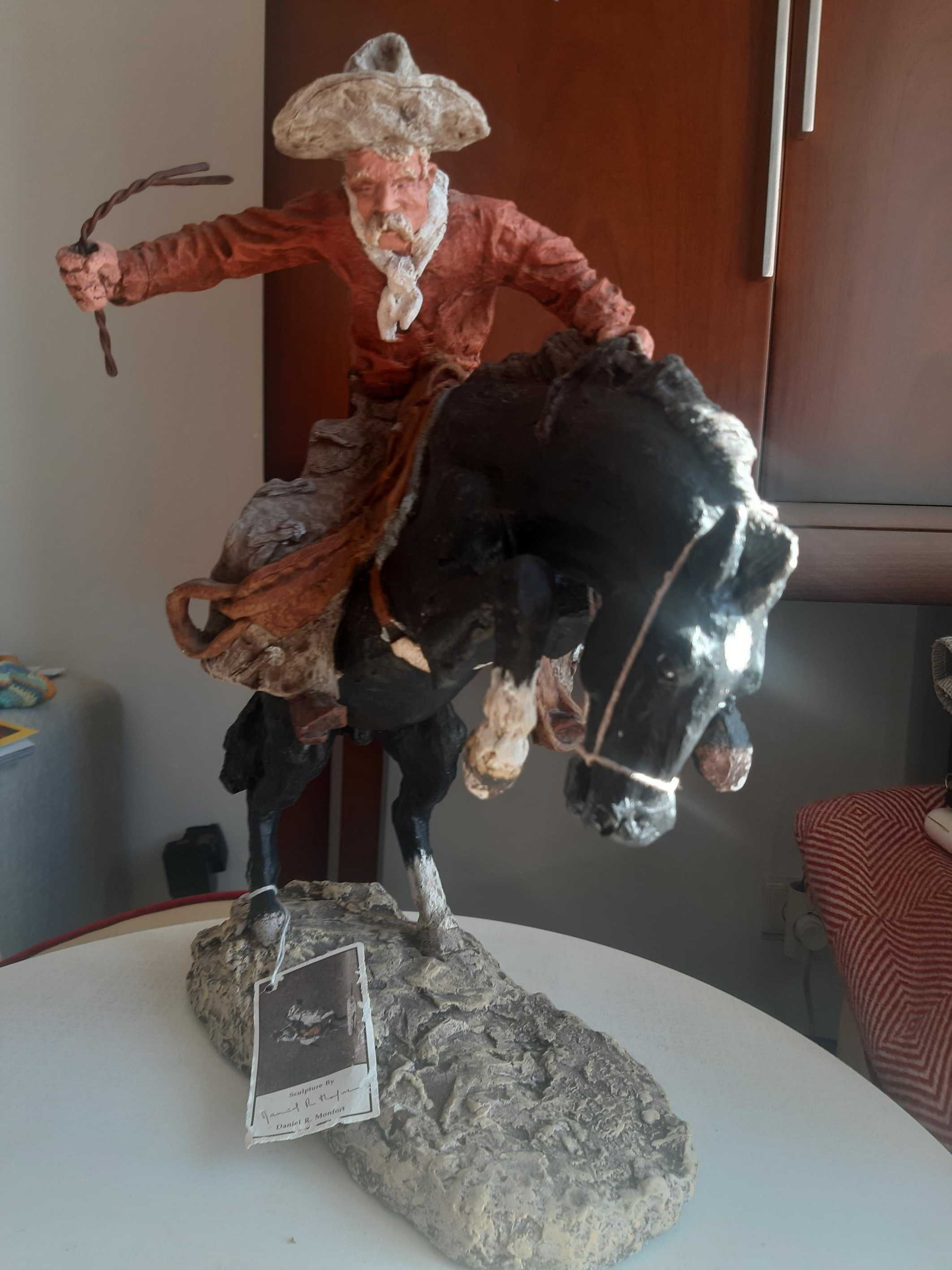 Estatueta Bronc Rider  (de Daniel R. Monfort)